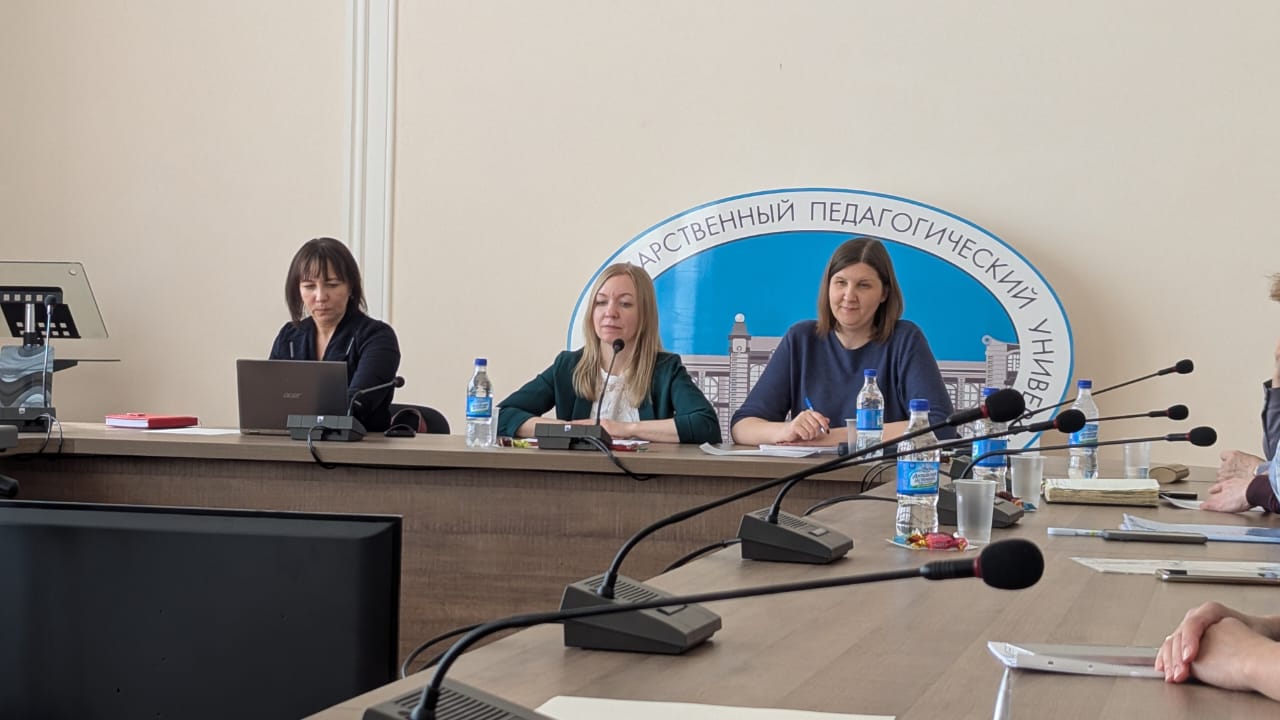 Педагогика XXI века: человекоцентричность как вектор обновления образовательных практик в сфере детства
