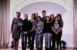 Изображение галереи